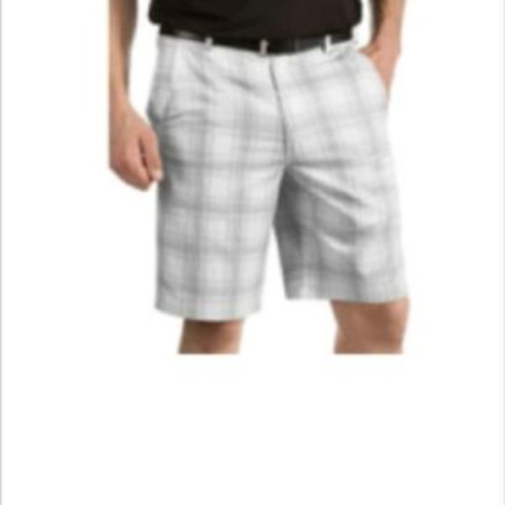 NWT Rusty cream plaid front side walk short